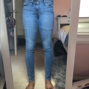 Levi blue wash denim size 25